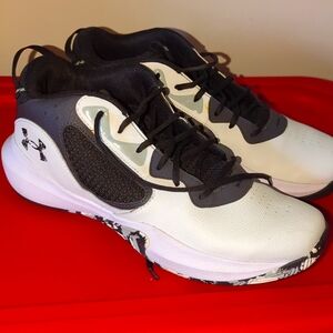 Under Armour Unisex Lockdown 6 Basketball Shoes size 13